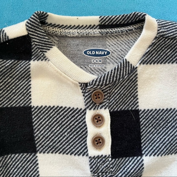 Old Navy Matching Set Black, White, and Gray Plaid Long Sleeve - Picture 3 of 3